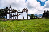 Azzorre, Isola di San Miguel - Escursione a Sete Cidades.  La chiesa di Sao Nicolau nel villaggio di Sete Cidades